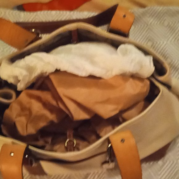 Womans Coach HandBag - Picture 13 of 13